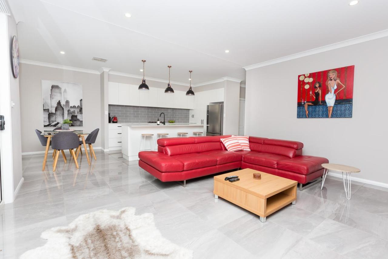 Best Central Wagga Townhouse ウォガウォガ エクステリア 写真